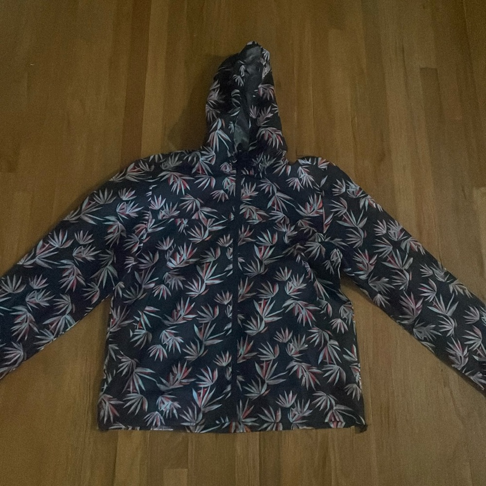 Sunrise Kingdom Windbreaker Size XL - (Wears Like Large)